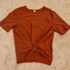 Lululemon Crescent Tee